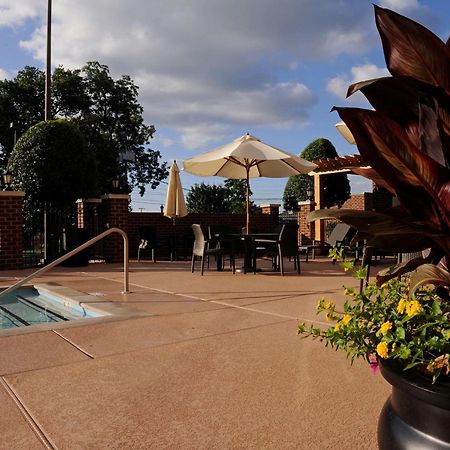 Hampton Inn & Suites Nashville-Vanderbilt-Elliston Place Exteriér fotografie