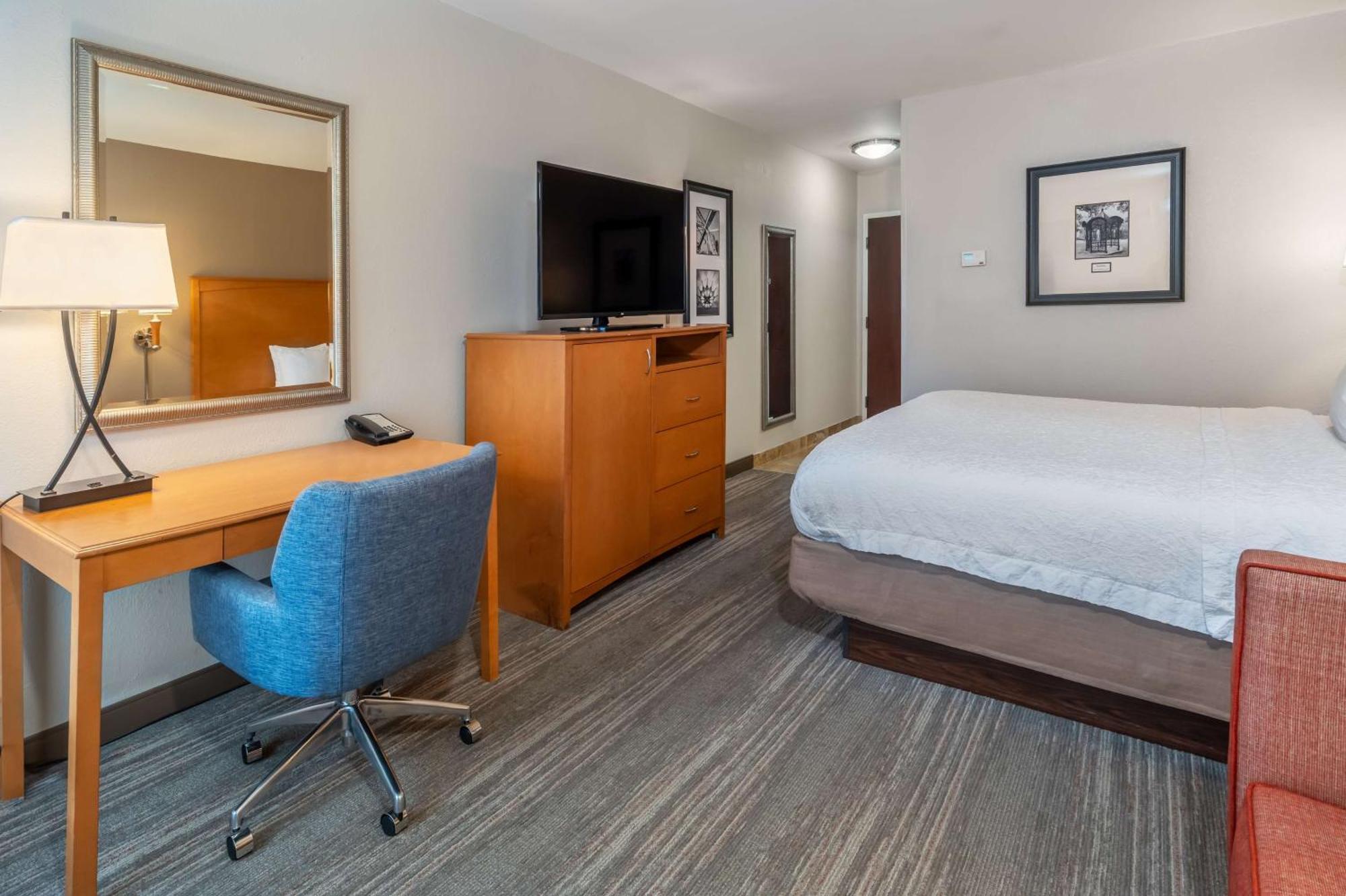 Hampton Inn & Suites Nashville-Vanderbilt-Elliston Place Exteriér fotografie