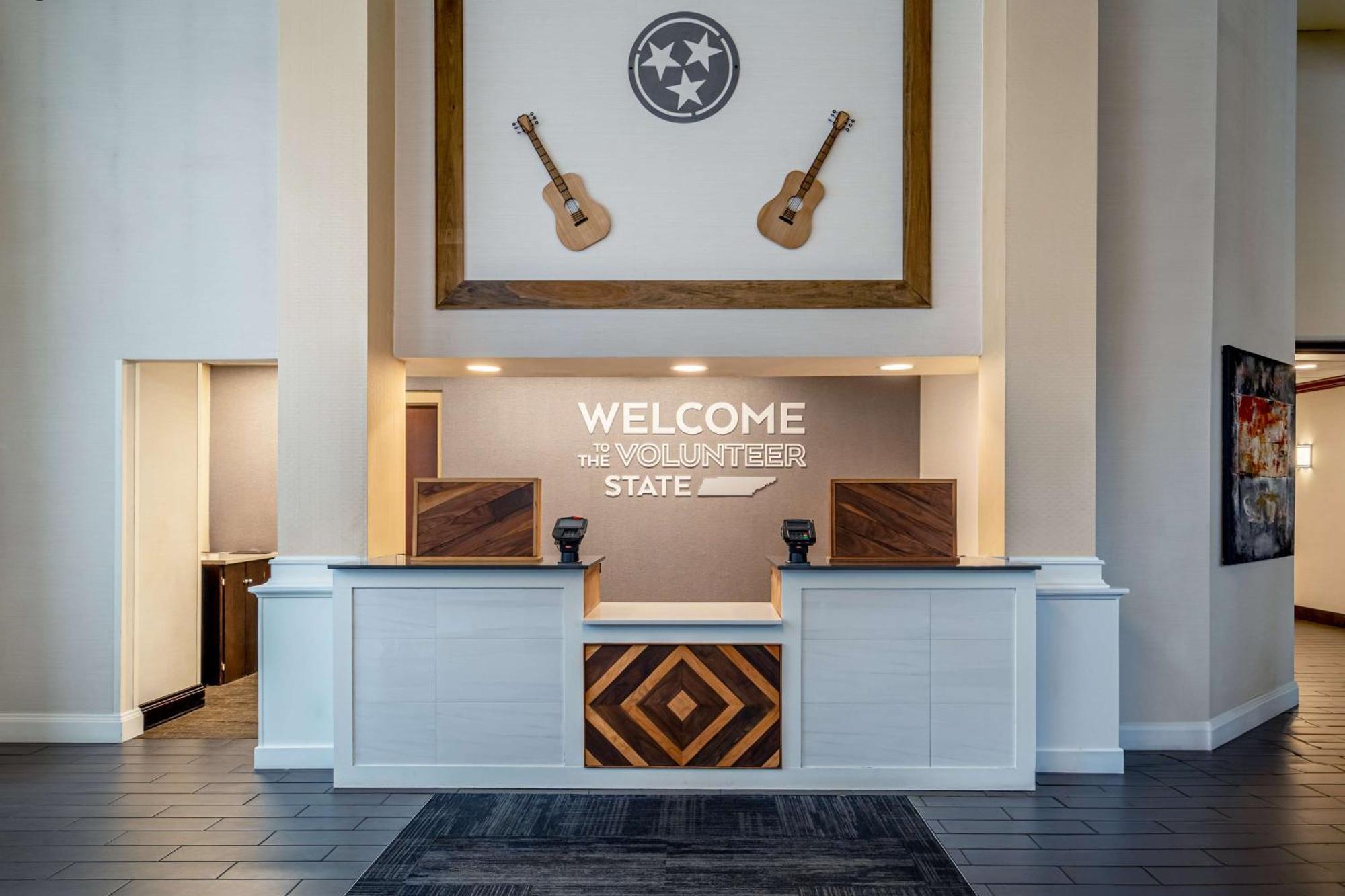 Hampton Inn & Suites Nashville-Vanderbilt-Elliston Place Exteriér fotografie