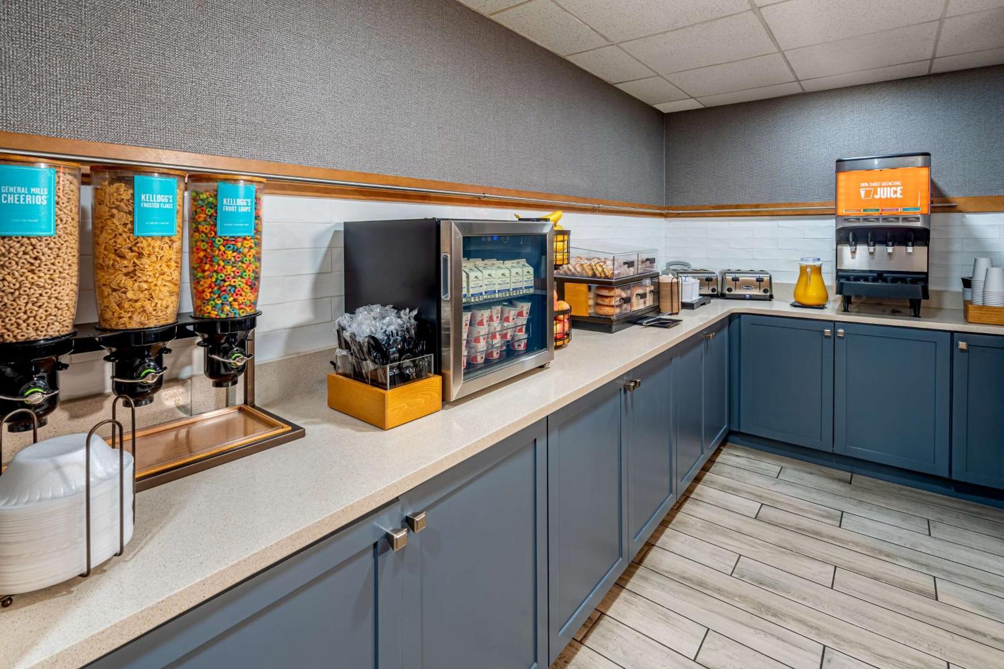 Hampton Inn & Suites Nashville-Vanderbilt-Elliston Place Exteriér fotografie