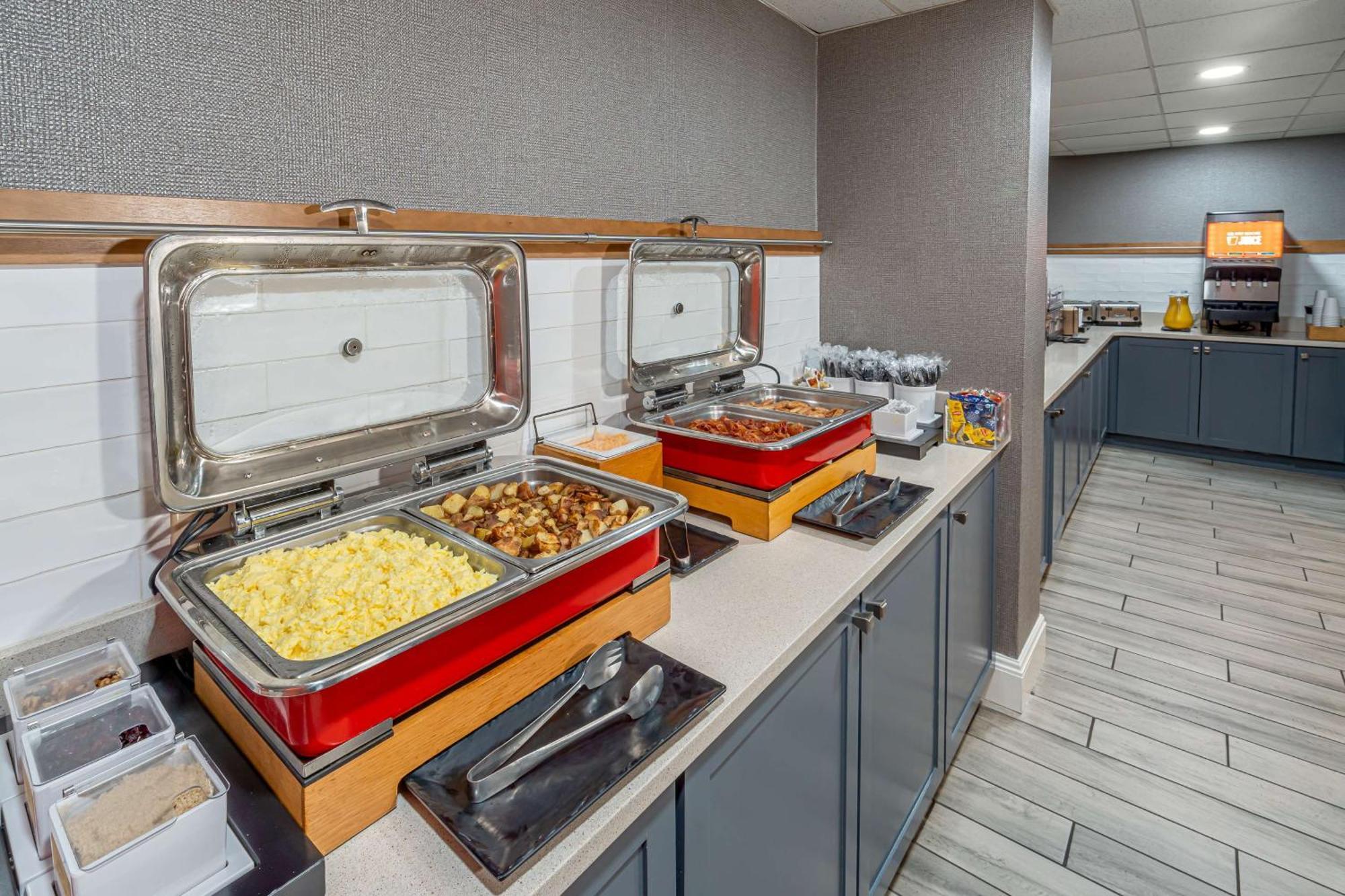 Hampton Inn & Suites Nashville-Vanderbilt-Elliston Place Exteriér fotografie